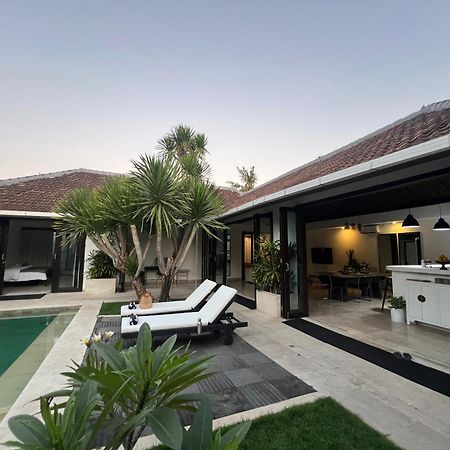 Вилла The Mia Bali Керобокан Экстерьер фото