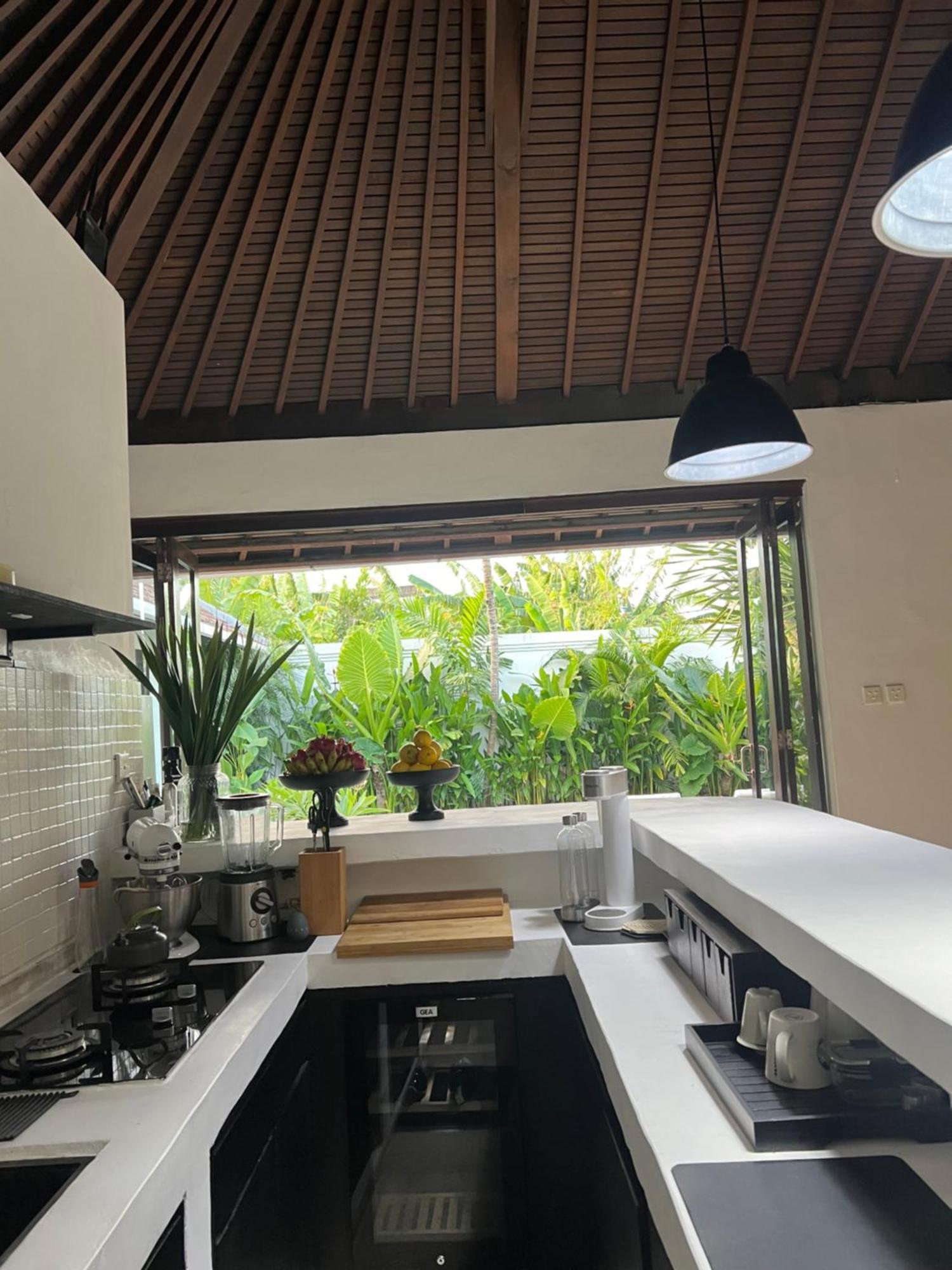 Вилла The Mia Bali Керобокан Экстерьер фото